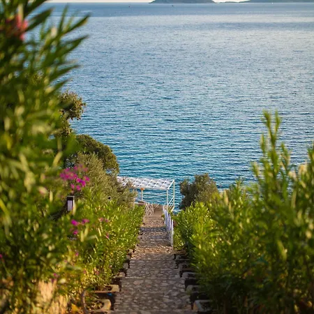 Kalkan Kalamar Plaji Denize Sifir Elana 1 Villa